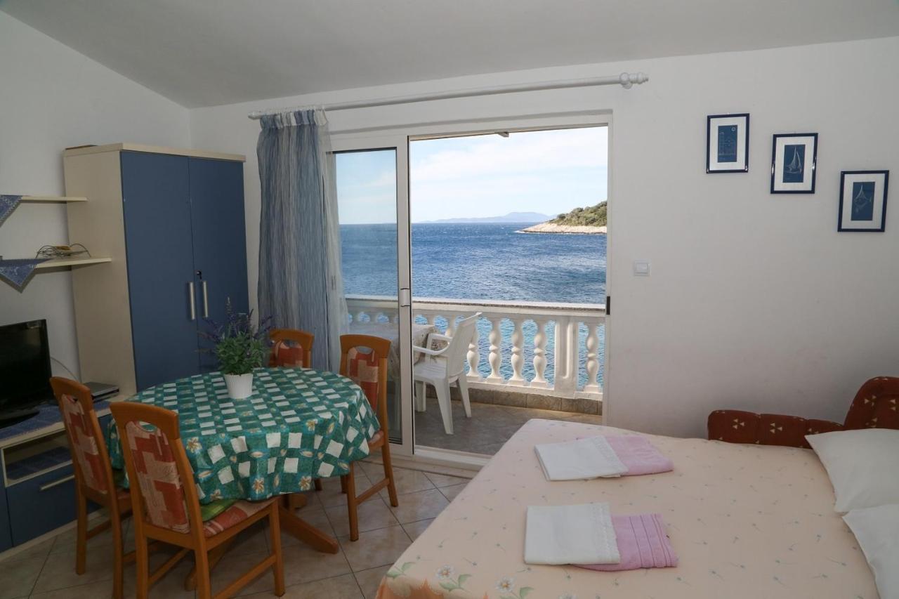Apartments By The Sea Milna, Hvar - 12244 Exterior photo